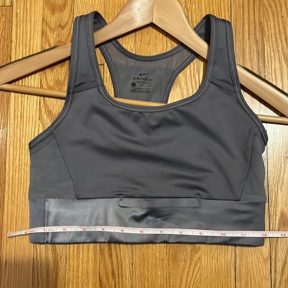 Nike Sports Bra! - Picture 4 of 6
